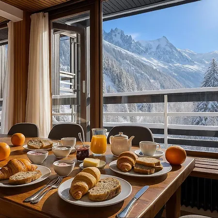 Apartman Bright For 6 People In *