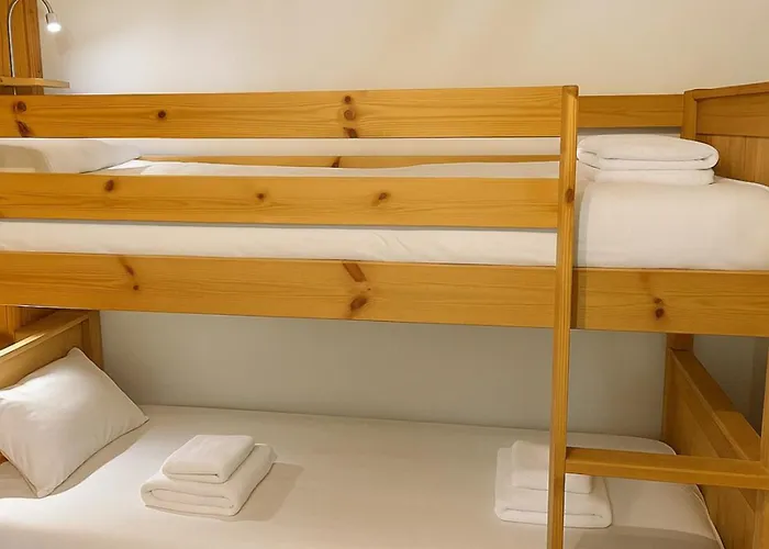 Апартаменты Bright For 6 People In